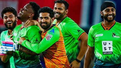 Hetmyer hits the winning six